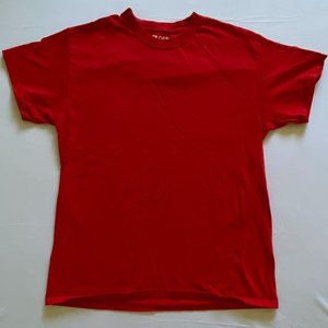 Plain red Gildan T-Shirt